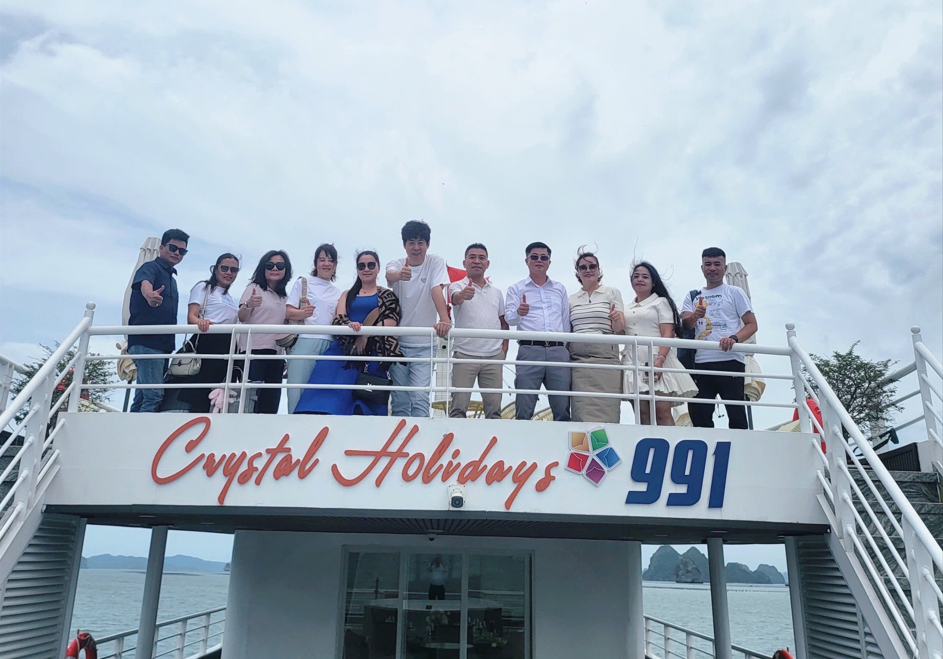 Khảo sát thực tế, xúc tiến mở đường bay charter đưa khách Đông Bắc Á đến Vân Đồn